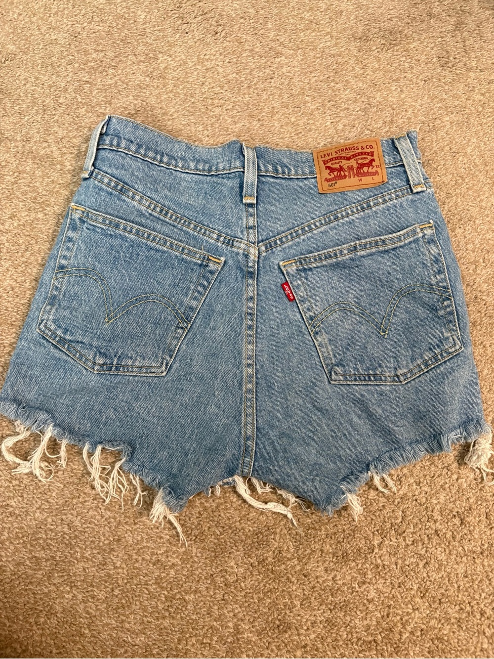 Levi's 501 Original High Rise Cut Off Distressed Denim Shorts Sans Souci - Picture 3 of 9